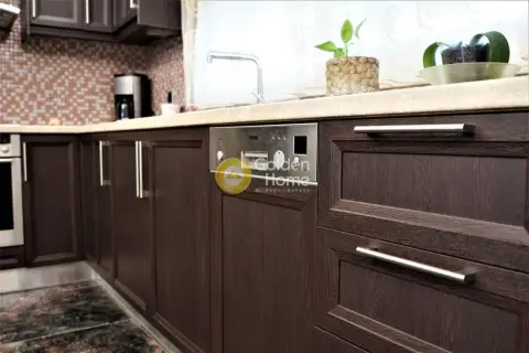 Independent Maisonette 207m<sup>2</sup> for sale photo 10