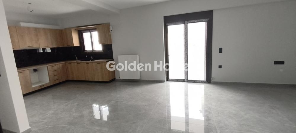 apartment in Petroupoli — Photo 3 of 14