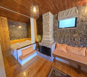 Studio 55m<sup>2</sup> for rent photo 1
