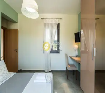 Independent Maisonette 270m<sup>2</sup> for sale photo 9