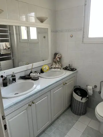 Independent Maisonette 325m<sup>2</sup> for sale photo 17