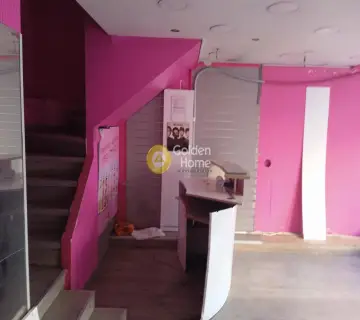 店铺 97m<sup>2</sup> for rent photo 1
