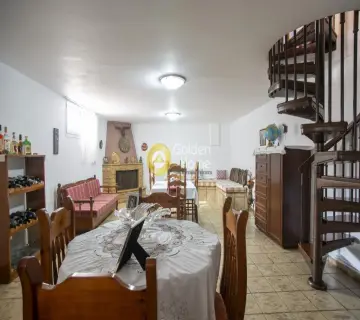 House 225m<sup>2</sup> for sale photo 18