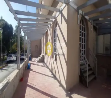 店铺 100m<sup>2</sup> for rent photo 3