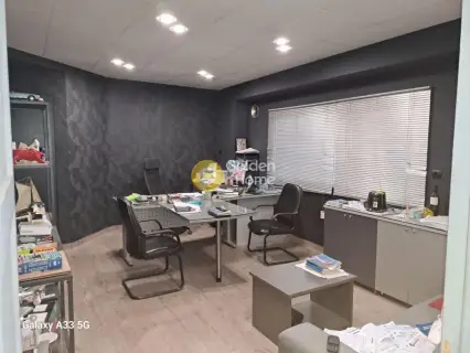 Office 320m<sup>2</sup> for rent photo 3
