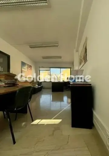 Independent Building 953m<sup>2</sup> for rent photo 5388684