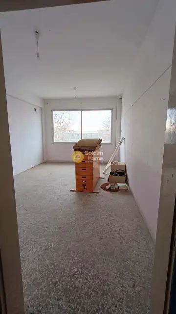 Independent Building 720m<sup>2</sup> for rent photo 4715537