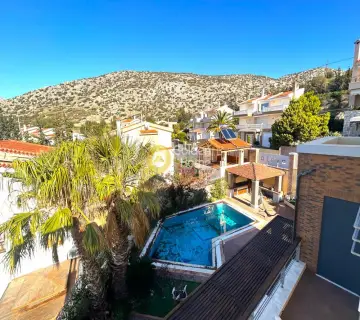 House 350m<sup>2</sup> for rent photo 2