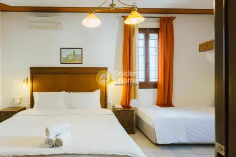 Hotel 750m<sup>2</sup> for sale photo 3