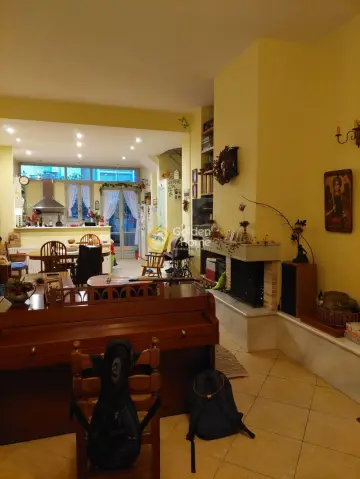 Μονοκατοικία 240τ.μ. προς πώληση φωτογραφία 5