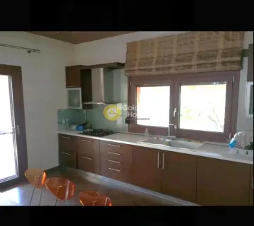 Independent Maisonette 250m<sup>2</sup> for sale photo 8