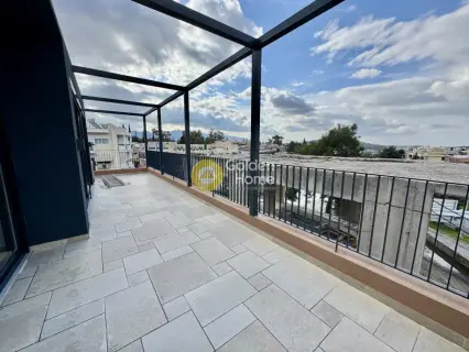 Independent Building 300m<sup>2</sup> for rent photo 2