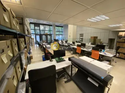 Office 584m<sup>2</sup> for rent photo 2