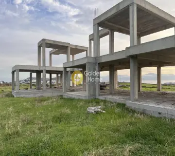 Building 240m<sup>2</sup> for sale photo 4645551