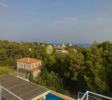 House 385m<sup>2</sup> for sale photo 28