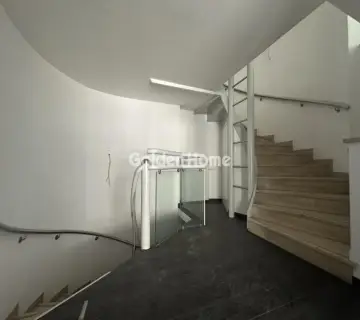 Κατάστημα 350τ.μ. προς ενοικίαση φωτογραφία 4956004