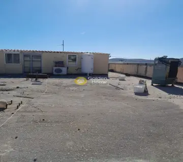 独立建筑 1330m<sup>2</sup> for rent photo 4672752