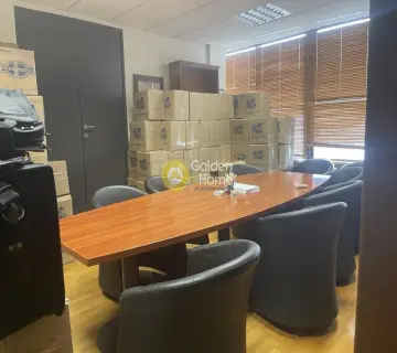 Office 300m<sup>2</sup> for rent photo 3