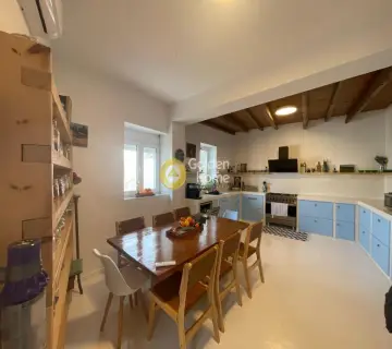 Maisonette Attached 161m<sup>2</sup> for sale photo 7