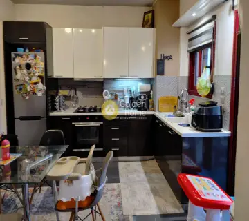 Floor Apartment 81m<sup>2</sup> for sale photo 3