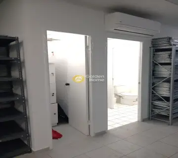 店铺 297m<sup>2</sup> for rent photo 40