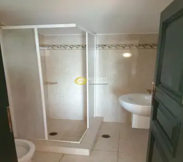 House 370m<sup>2</sup> for rent photo 56