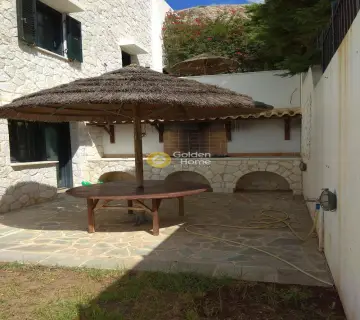 House 370m<sup>2</sup> for rent photo 69