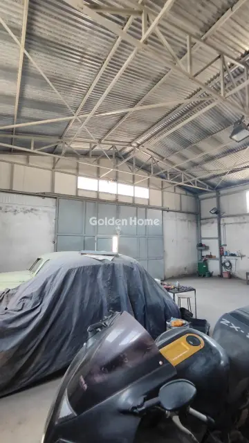 Industrial 235m<sup>2</sup> for sale photo 3