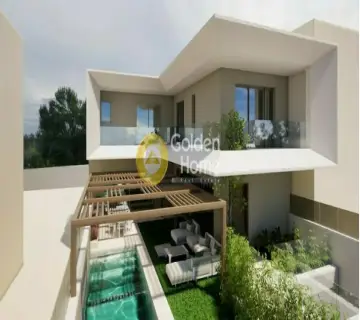 House 408m<sup>2</sup> for sale photo 2