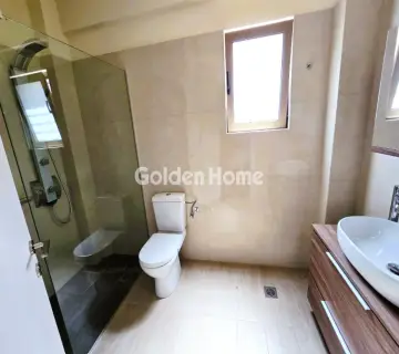 Independent Maisonette 350m<sup>2</sup> for rent photo 8