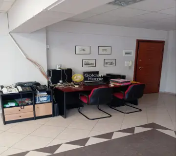 Office 67m<sup>2</sup> for rent photo 3
