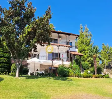 House 180m<sup>2</sup> for sale photo 2