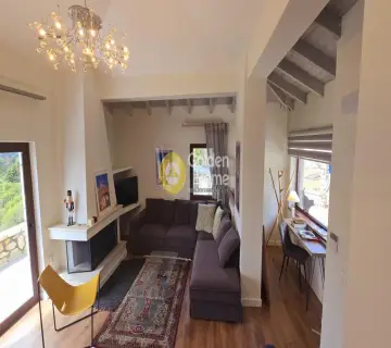 Independent Maisonette 170m<sup>2</sup> for sale photo 1