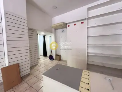 店铺 84m<sup>2</sup> for rent photo 3