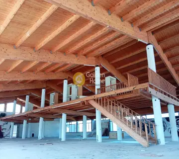 Independent Building 3000m<sup>2</sup> for sale photo 1