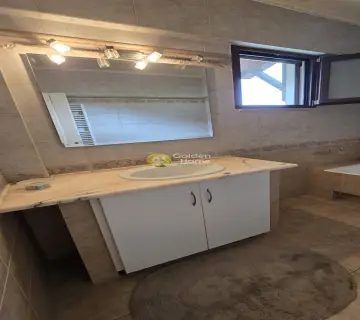 Independent Maisonette 425m<sup>2</sup> for sale photo 31