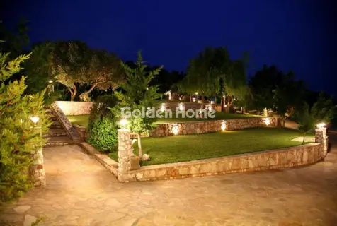 Home 1390m<sup>2</sup> for sale photo 2