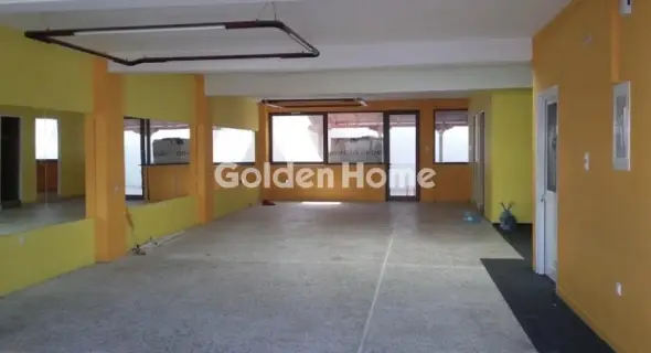 店铺 153m<sup>2</sup> for rent photo 2