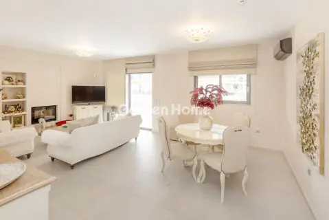 Floor Apartment 110m<sup>2</sup> for sale photo 1