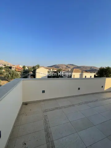 House 220m<sup>2</sup> for sale photo 4