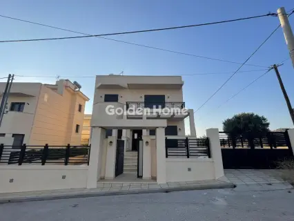 House 220m<sup>2</sup> for sale photo 1