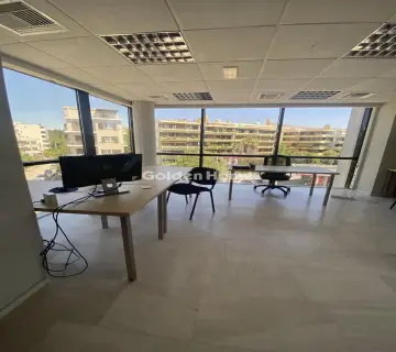 Office 80m<sup>2</sup> for rent photo 1