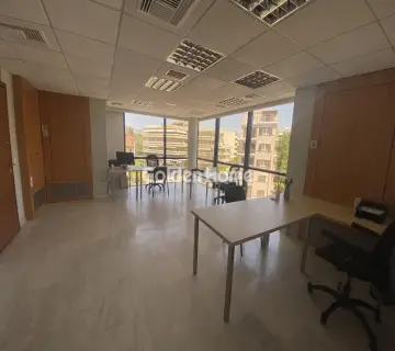 Office 80m<sup>2</sup> for rent photo 4