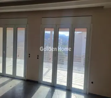 Οροφοδιαμέρισμα 209τ.μ. προς πώληση φωτογραφία 4799375
