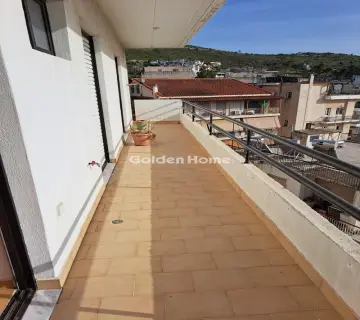 Floor Apartment 103m<sup>2</sup> for rent photo 4812864