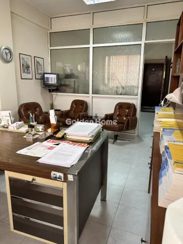 Office 38m<sup>2</sup> for sale photo 2