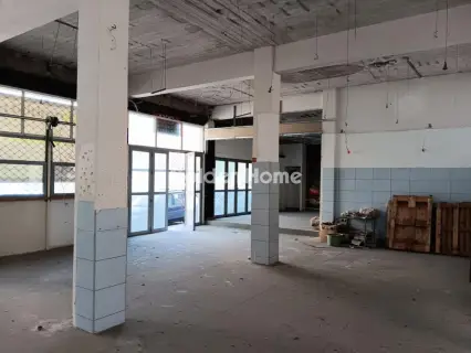 Κατάστημα 170τ.μ. προς πώληση φωτογραφία 2