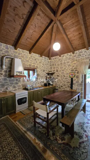 Independent Maisonette 196m<sup>2</sup> for sale photo 12