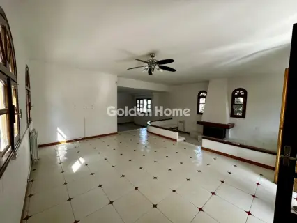 House 300m<sup>2</sup> for sale photo 9