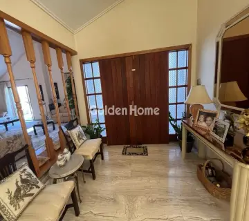 House 350m<sup>2</sup> for rent photo 4